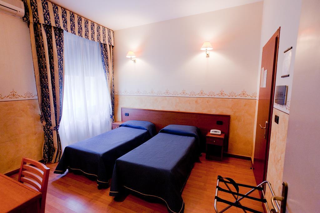 Hotel Lungomare Reggio di Calabria Kültér fotó