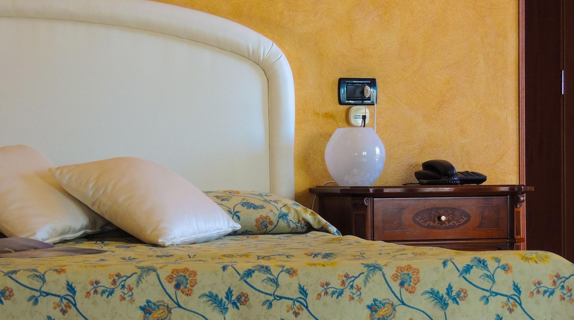 Hotel Lungomare Reggio di Calabria Kültér fotó
