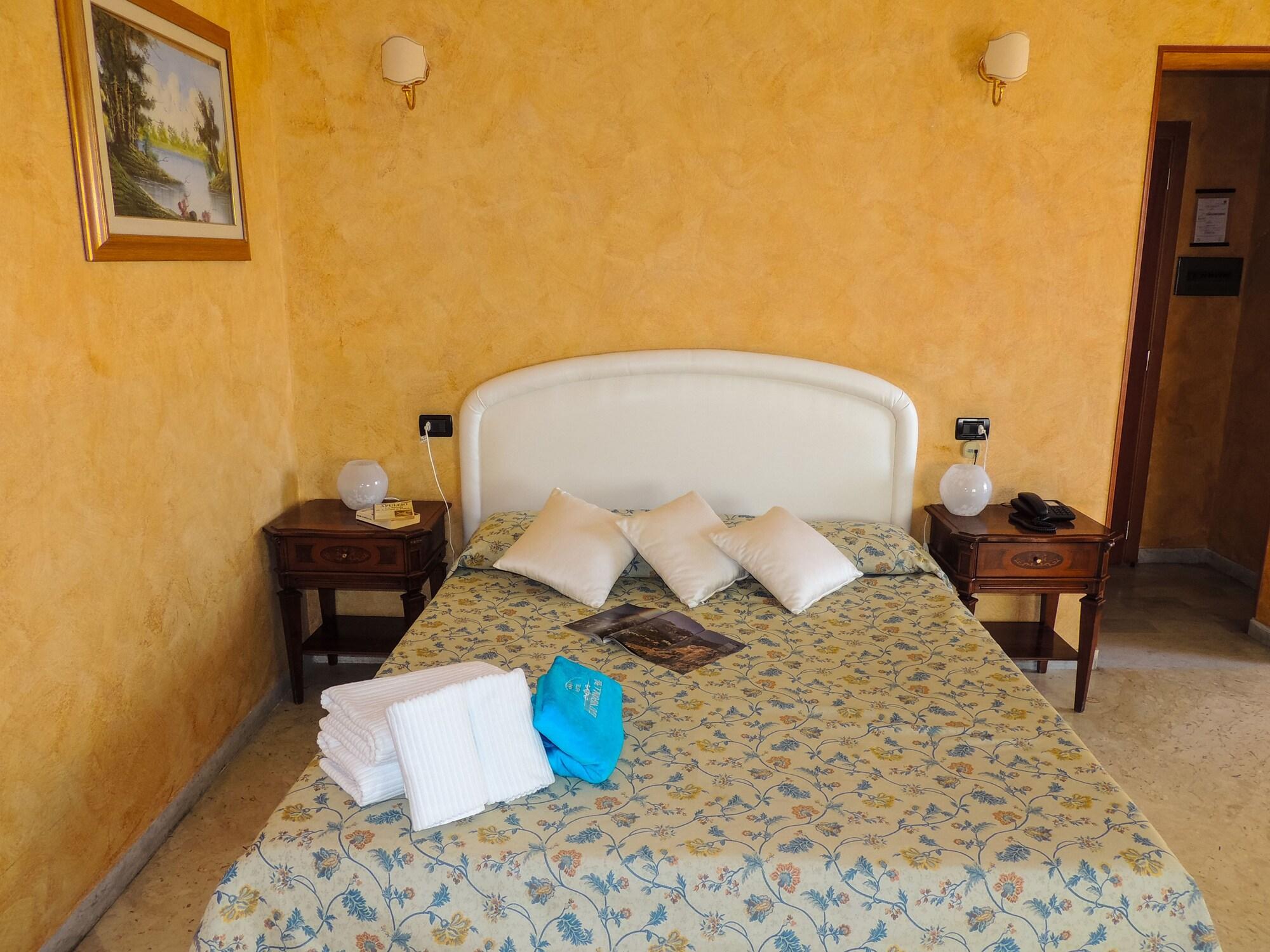 Hotel Lungomare Reggio di Calabria Kültér fotó