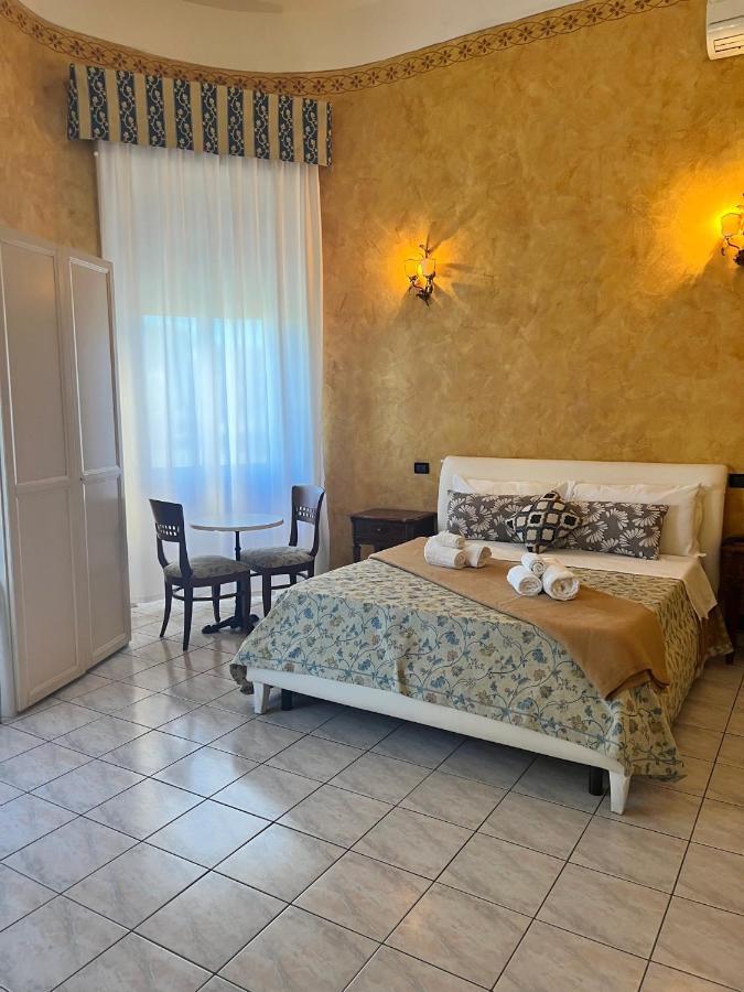 Hotel Lungomare Reggio di Calabria Kültér fotó