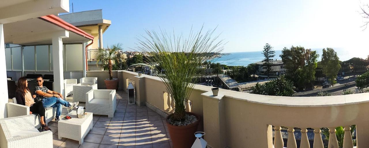 Hotel Lungomare Reggio di Calabria Kültér fotó