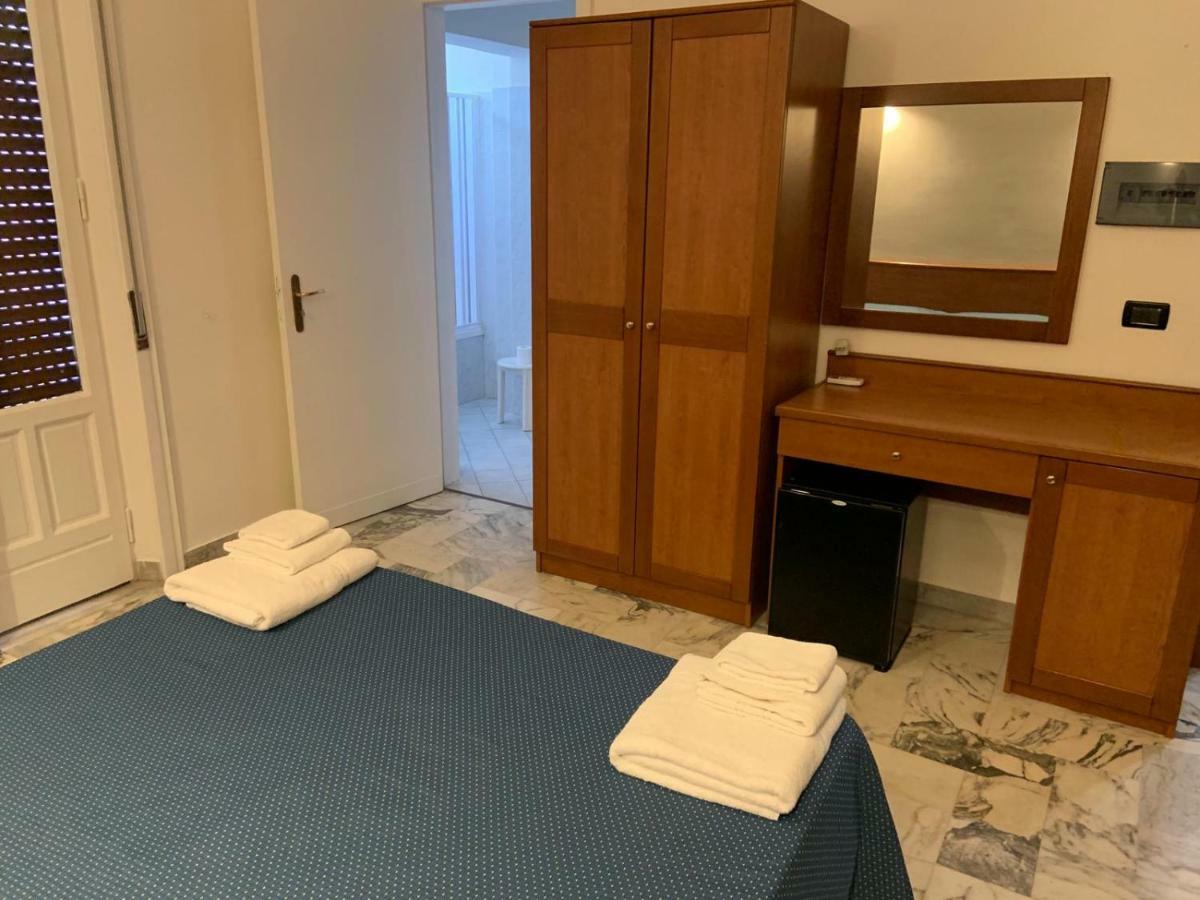 Hotel Lungomare Reggio di Calabria Kültér fotó