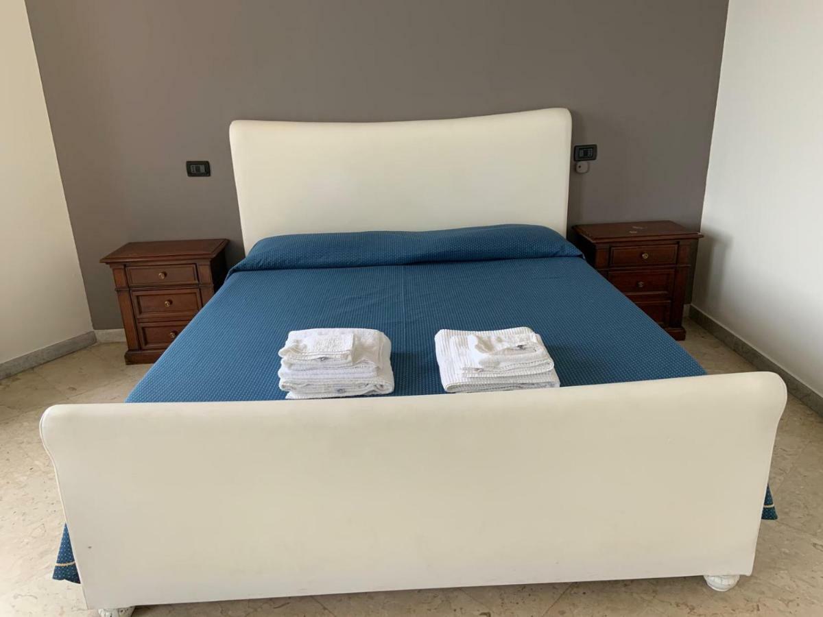 Hotel Lungomare Reggio di Calabria Kültér fotó