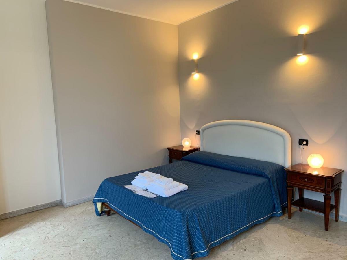 Hotel Lungomare Reggio di Calabria Kültér fotó