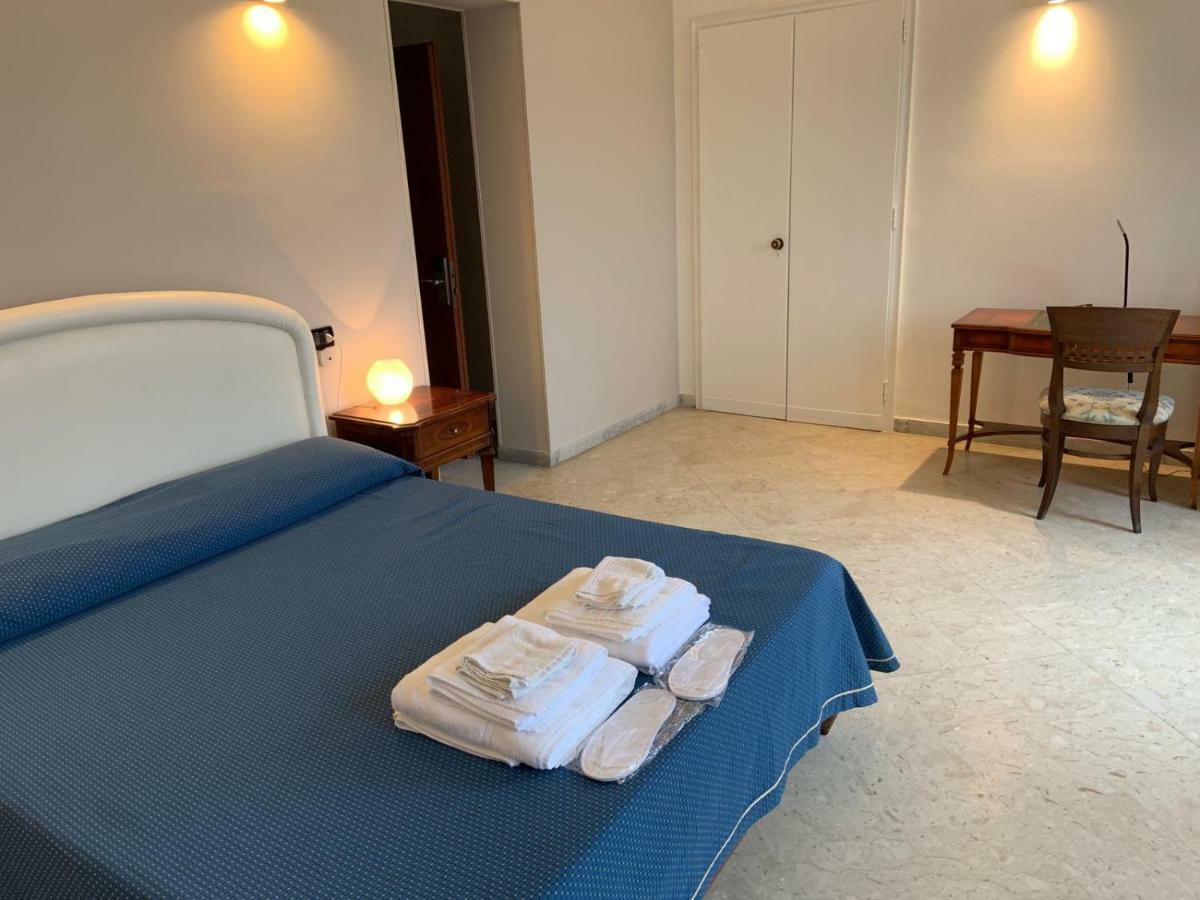 Hotel Lungomare Reggio di Calabria Kültér fotó