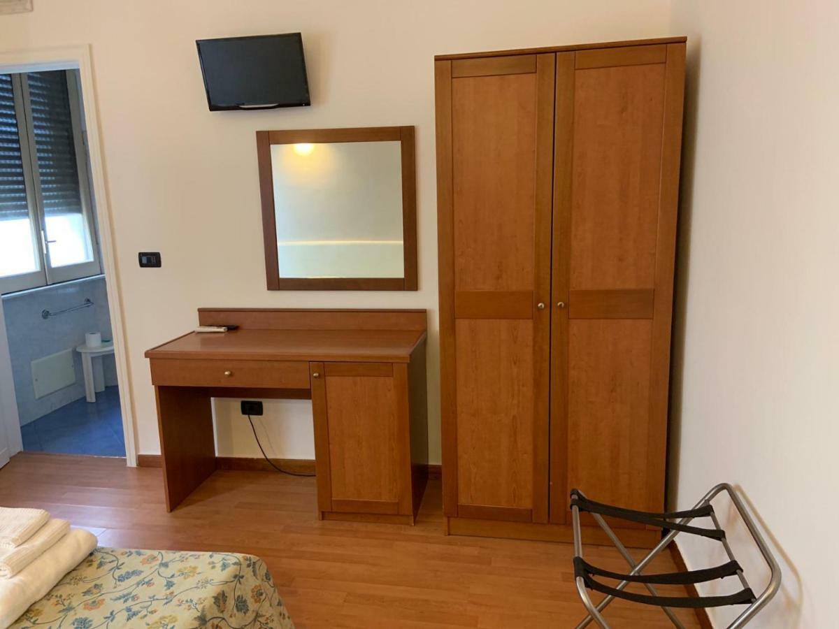 Hotel Lungomare Reggio di Calabria Kültér fotó