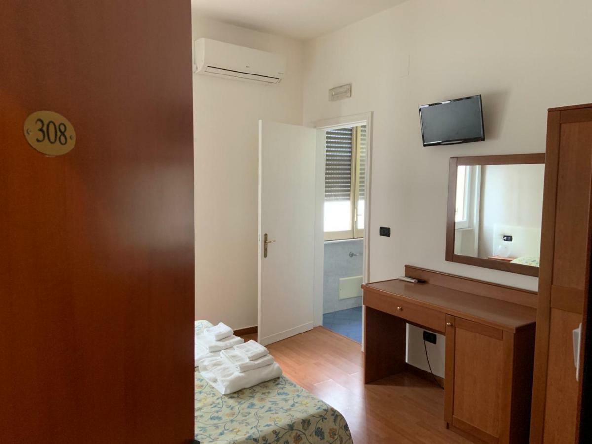Hotel Lungomare Reggio di Calabria Kültér fotó