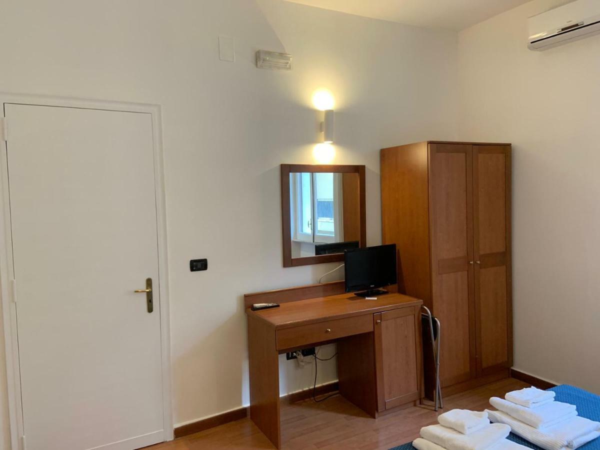 Hotel Lungomare Reggio di Calabria Kültér fotó